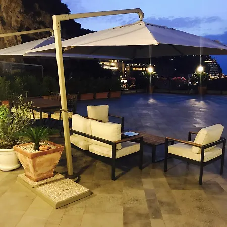 Terrazza Di Alojamento de Acomodação e Pequeno-almoço *